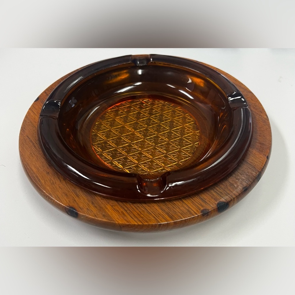 Vintage MCM Decatur Industries Round Amber Glass Ashtray with Walnut Base